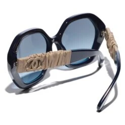 CHANEL 5475Q -Polaeoid Shop FALL22 A71482 X02123 S6212 5475Q 1462 S2 PDT VIEW 4